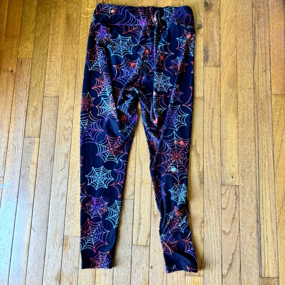 NO BOUNDARIES MULTICOLORED SPIDERWEB LEGGINGS SIZE LARGE - Picture 2 of 4
